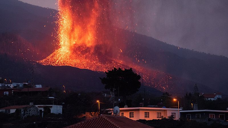 24 horas - ¿Qué ocurrirá con el terreno sepultado por la lava? - Escuchar ahora