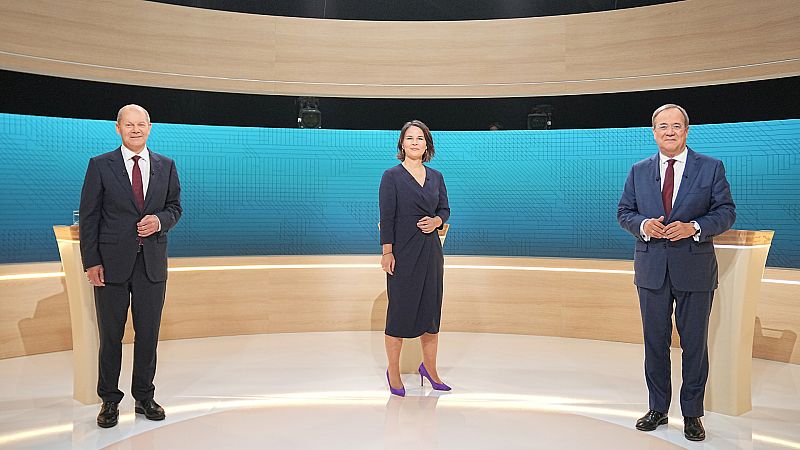 14 horas Fin de Semana - Los candidatos alemanes que tratarán de tomar el relevo de Merkel - Escuchar ahora