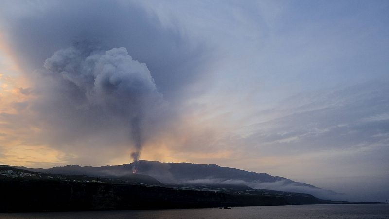 Las mañanas de RNE con Íñigo Alfonso - Vicente Soler, CSIC: "Queda mucho volcán" - Escuchar ahora