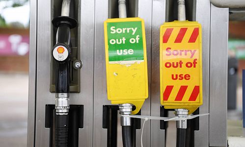 Cinco continentes - Cinco Continentes - Los problemas de suministro de combustible en el Reino Unido - Escuchar ahora