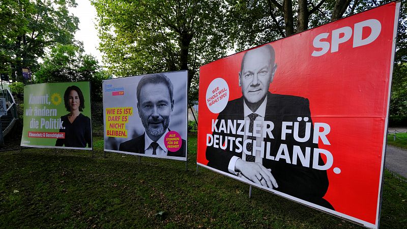 Boletines RNE - Verdes y liberales alemanes se inclinan por negociar con el SPD - Escuchar ahora