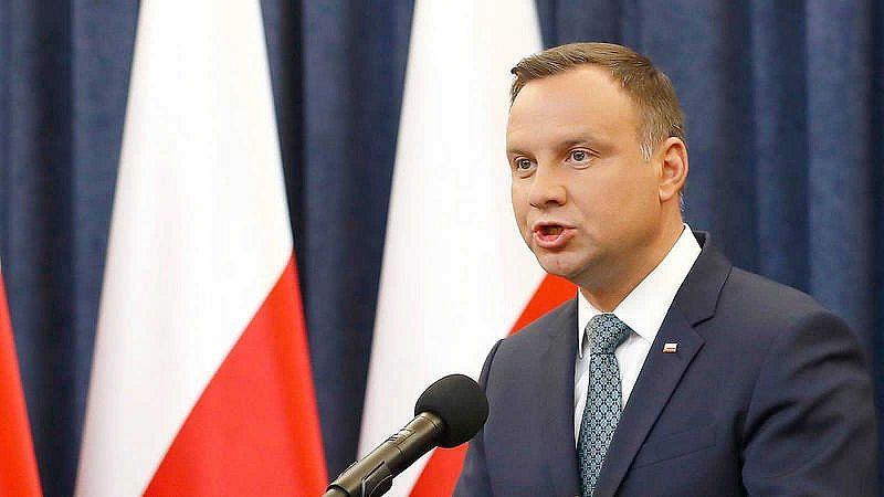 Boletines RNE - La justicia polaca dice que parte del Tratado de Adhesión a la UE es inconstitucional - Escuchar ahora