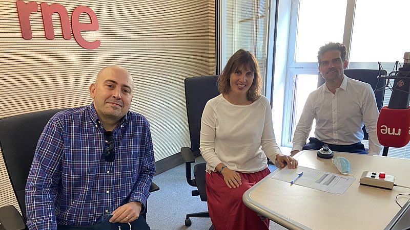 A compás - Premios nacionales, Max y Danza en los medios de comunicación - 09/10/21 - Escuchar ahora