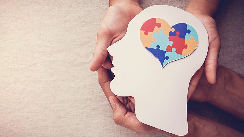 Más cerca - ¿Qué es la normalidad? - Escuchar ahora 