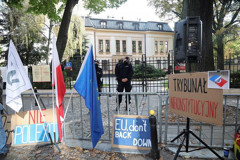 Cinco Continentes - Respuesta europea al desafío legal de Polonia - Escuchar ahora