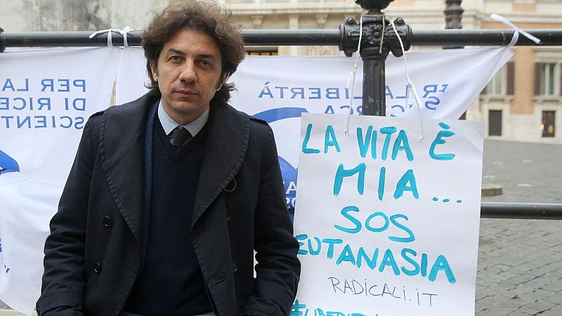 24 horas - Un millón de firmas para despenalizar la eutanasia en Italia - Escuchar ahora