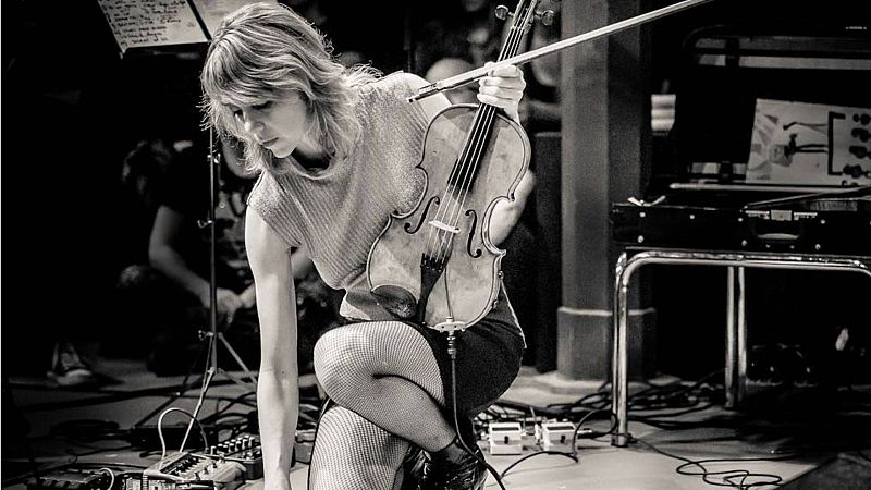 Tercera vía - El violín mesmerizante de Catherine Graindorge - 09/10/21 - escuchar ahora