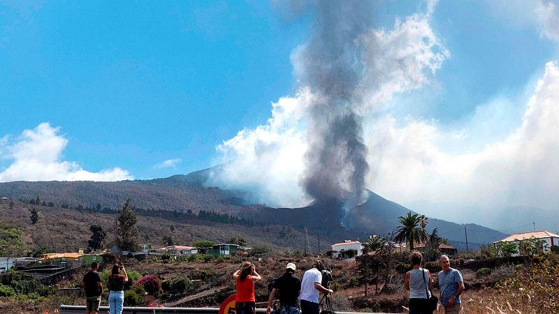 24 horas Fin de semana - La UME prevé nuevas evacuaciones - Escuchar ahora