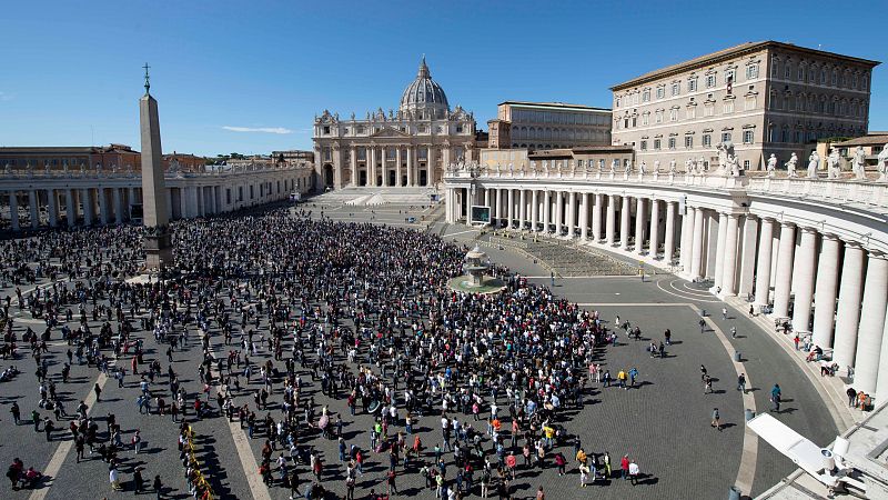 Boletines RNE - El Vaticano no tendrá que indemnizar a víctimas de abusos cometidos en otros países - Escuchar ahora