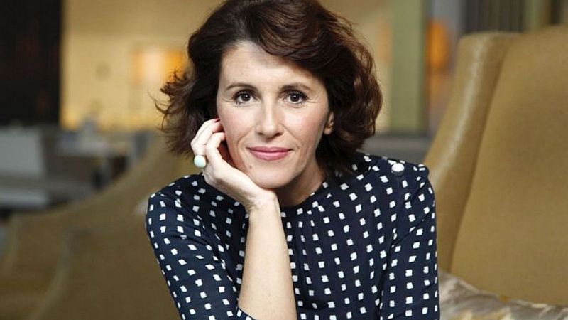 Tarde lo que tade - Ayanta Barilli presenta 'Una mujer y dos gatos' - Escuchar ahora