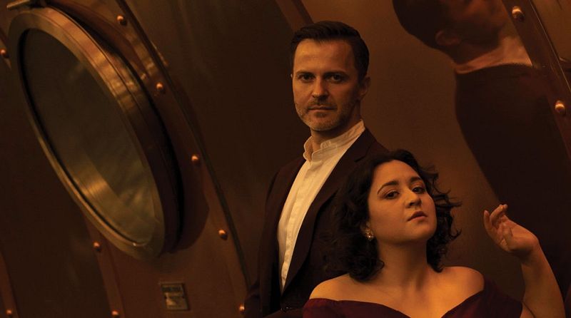 Adriana González e Iñaki Encina Oyón, Albéniz - escuchar ahora