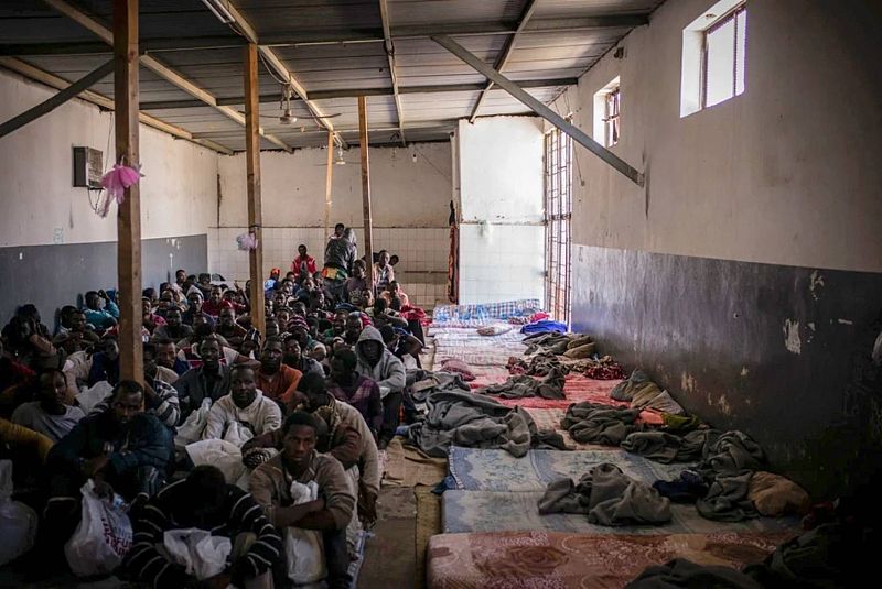 Cinco Continentes - Menores migrantes detenidos en centros de detención de Libia - Escuchar ahora