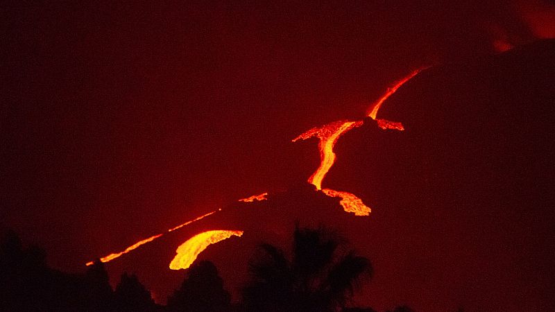 14 horas Fin de Semana - Erupción en La Palma: La ceniza empeora la calidad del aire - Escuchar ahora