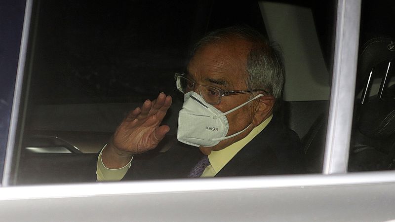 España a las 8 Fin de Semana - Una jueza argentina procesa a Martín Villa por varios homicidios entre 1976 y 1978 - Escuchar ahora