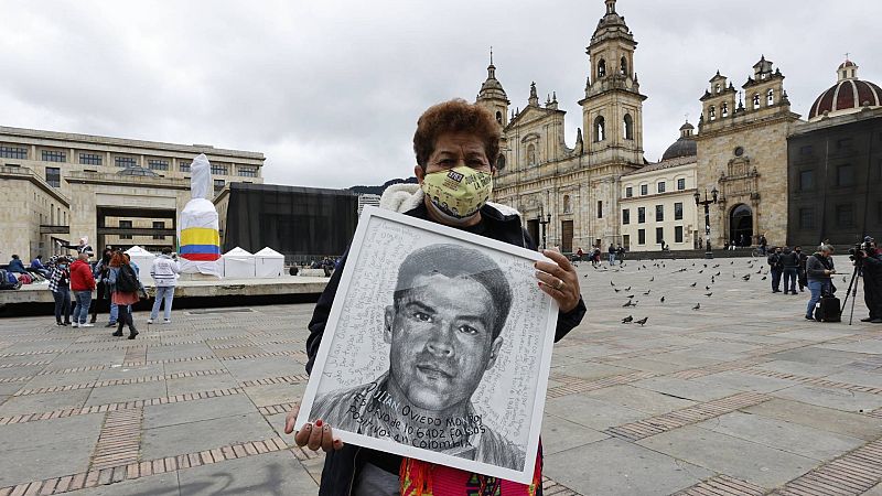 Reportajes 5 continentes - Colombia no olvida los falsos positivos - Escuchar ahora