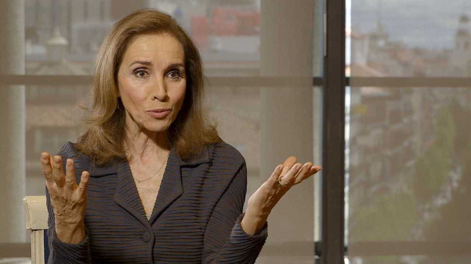 Las mañanas de RNE con Pepa Fernández - Ana Belén, cada semana, a la sombra de una canción - Escuchar ahora