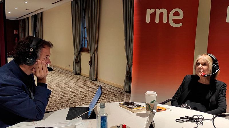 Las mañanas de RNE con Íñigo Alfonso - Gloria Steinem: "Me da placer ver a las mujeres jóvenes y ver que su enfado está justificado" - Escuchar ahora 