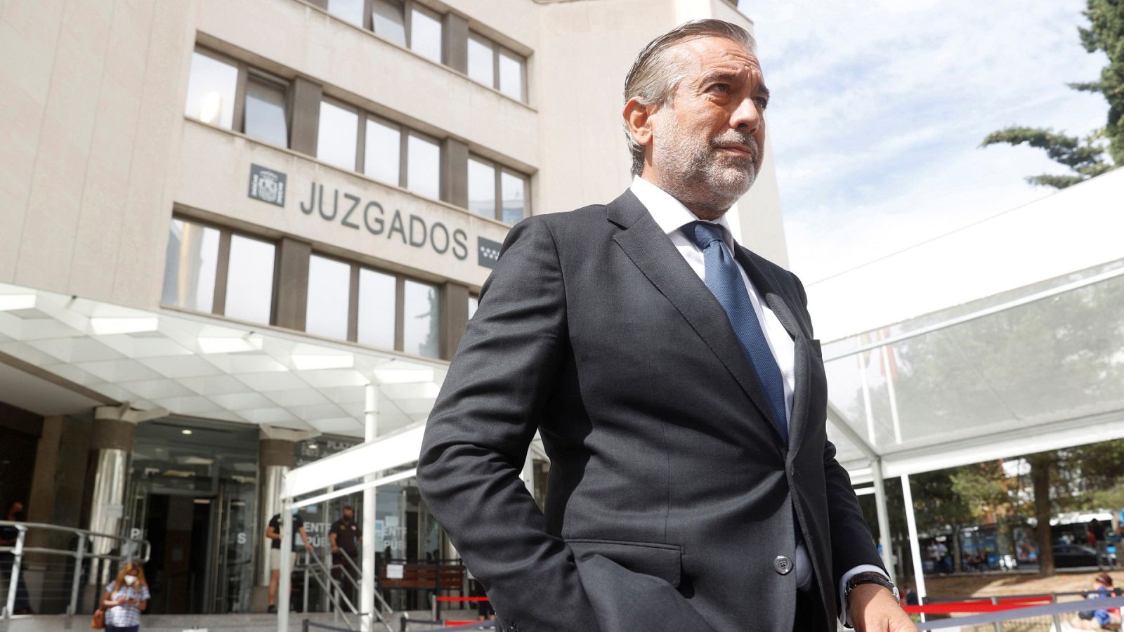 Las mañanas de RNE con Íñigo Alfonso - Enrique López: "Belarra acusa al TS de prevaricación porque no está de acuerdo. Es inadmisible" - Escuchar ahora 