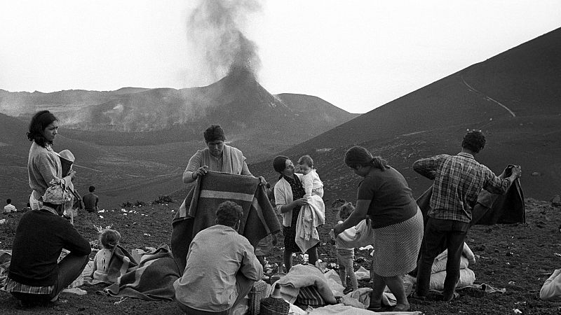 Las mañanas de RNE con Íñigo Alfonso - Cincuenta años del Teneguía: un volcán más "amable" y una erupción que solo la CIA previó - Escuchar ahora