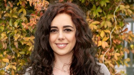 A hombros de gigantes - El cerebro humano produce nuevas neuronas hasta los 90 años de edad - Escuchar ahora