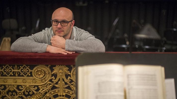 Riccardo Frizza: educando en la belleza - escuchar ahora