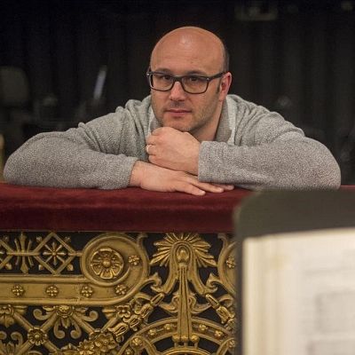 Riccardo Frizza: educando en la belleza - escuchar ahora