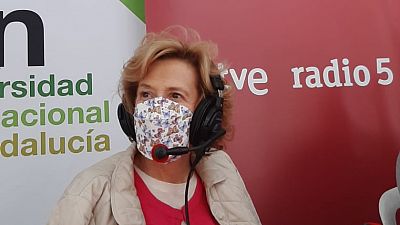 Especial Radio 5 Feria del Libro Sevilla - Julia Navarro y los porqus del desencuentro entre Oriente y Occidente: "Nadie nace matando indiscriminadamente" - Escuchar ahora