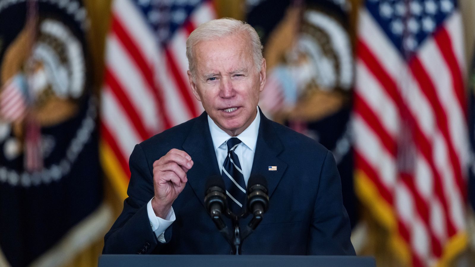 24 horas - Biden rebaja a casi dos billones de euros su plan económico, que califica de "histórico" - Escuchar ahora