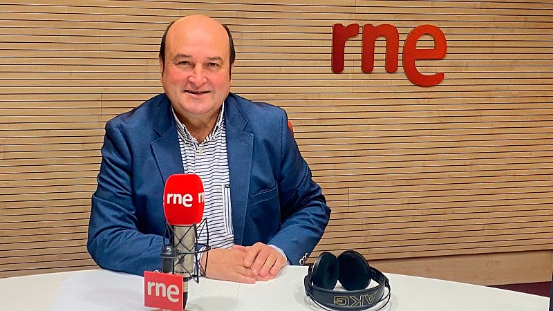 Las mañanas de RNE con Íñigo Alfonso - Ortúzar pide avances en la alta velocidad para seguir apoyando los PGE - Escuchar ahora 