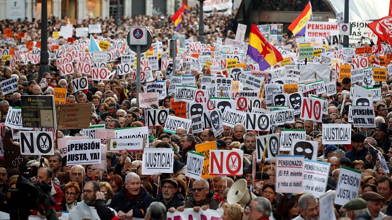 Boletines RNE - PSOE y Unidas Podemos cierran el acuerdo para derogar la 'ley mordaza' - Escuchar ahora