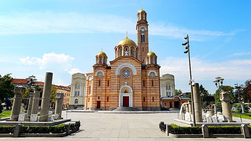 Cinco Continenetes - Bosnia-Herzegovina se asoma de nuevo al abismo - Escuchar ahora