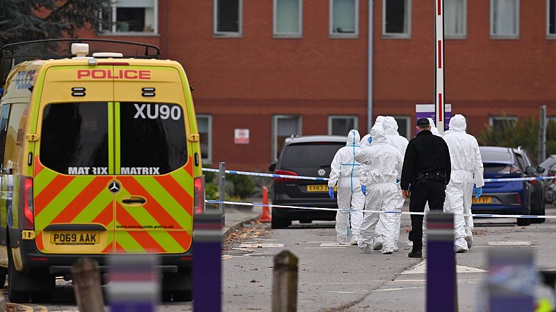 24 horas - Reino Unido, en alerta terrorista grave tras la explosión de un taxi el domingo - Escuchar ahora