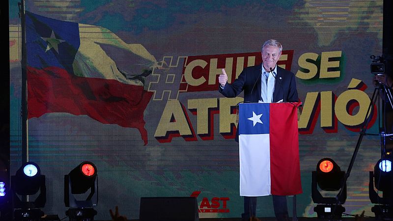 Las mañanas de RNE con Íñigo Alfonso - La ultraderecha triunfa en la primera vuelta de las elecciones en Chile - Escuchar ahora 