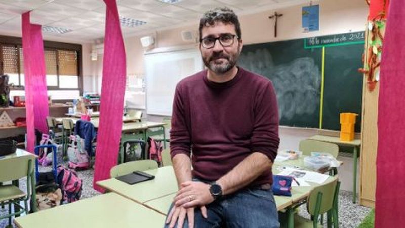 Un valenciano, mejor profesor de España - 23/11/21 - Escuchar ahora