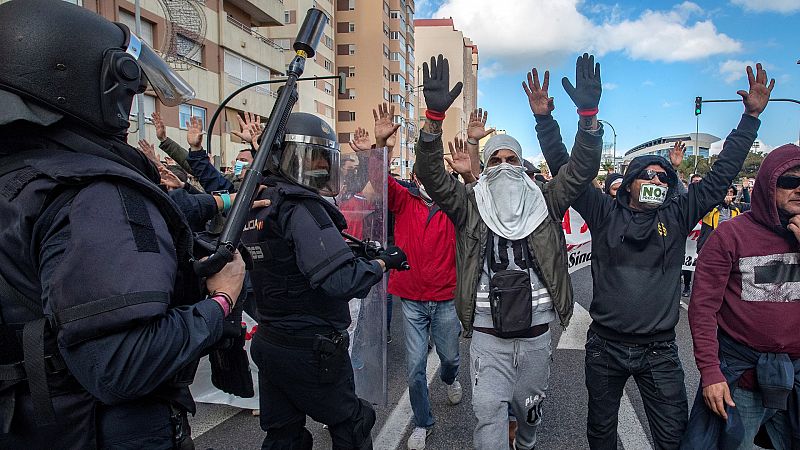 14 horas - Los trabajadores del metal de Cádiz respaldan el acuerdo y desconvocan la huelga - Escuchar ahora