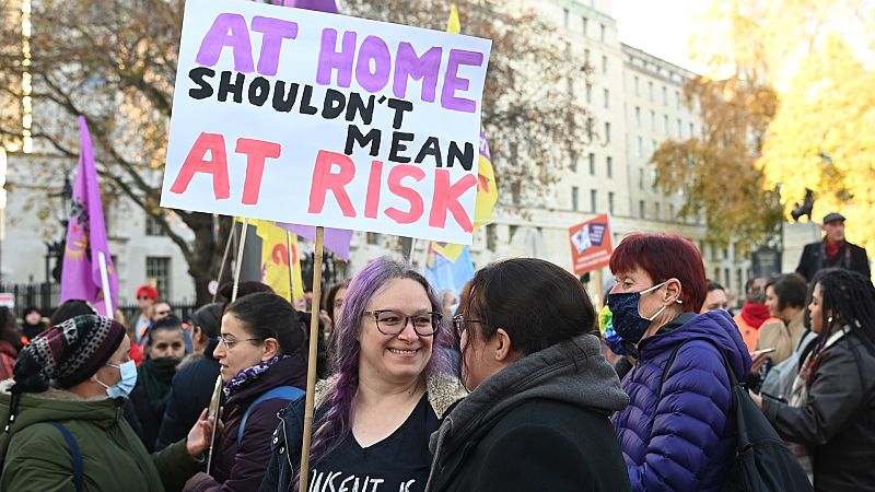 Cinco Continentes - Día Internacional de la Eliminación de la Violencia contra la Mujer - Escuchar ahora