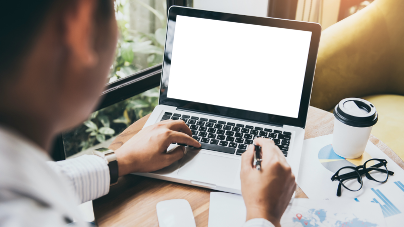 Reportajes 5 Continentes - El efecto contaminante del mundo digital - Escuchar ahora