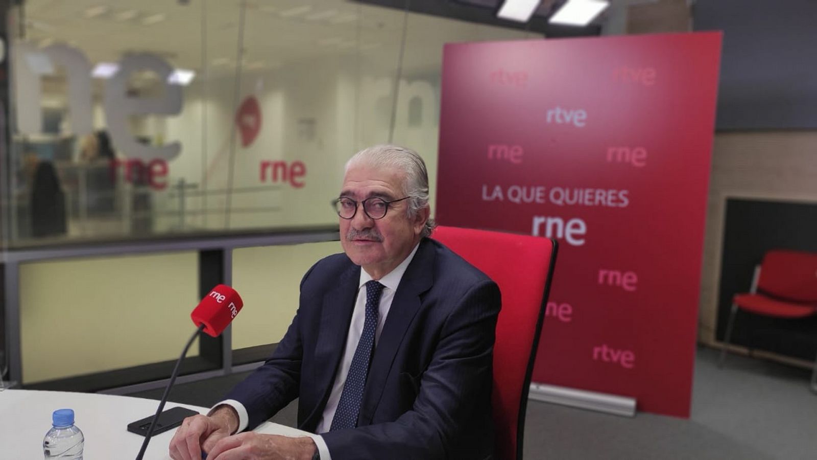 Las mañanas de RNE con Íñigo Alfonso - Endesa reconoce que la tarifa regulada será más cara en 2022 pero cree que la media quedará en niveles de 2018 - Escuchar ahora