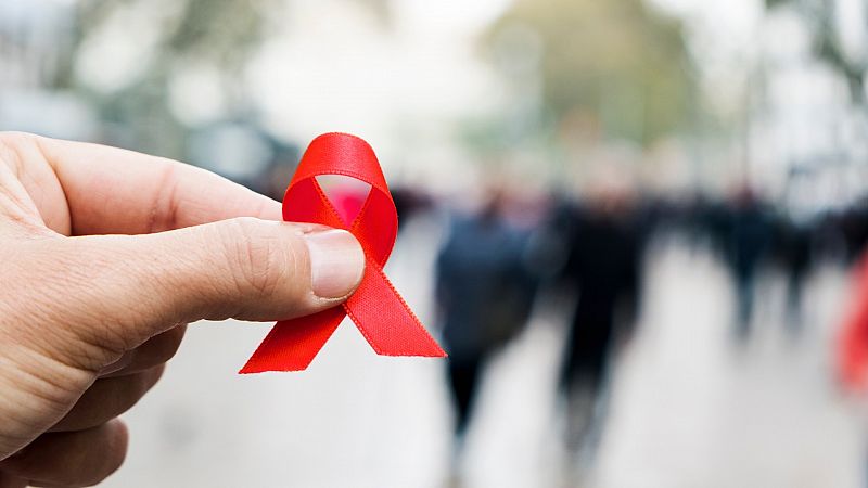 Más cerca - Mujeres con VIH: pesan el estigma y la doble discriminación - Escuchar ahora