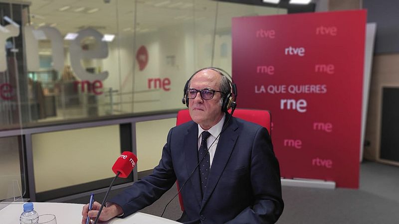 Las mañanas de RNE con Íñigo Alfonso - El Defensor del Pueblo apuesta por abrir el debate sobre la vacunación obligatoria: "No hay derecho a contagiar" - Escuchar ahora 