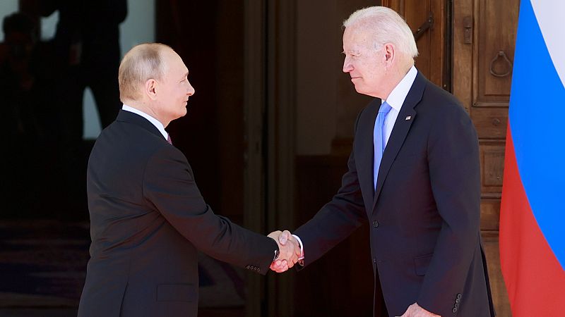 España a las 8 Fin de Semana - Biden y Putin, cara a cara con Ucrania en el punto de mira - Escuchar ahora