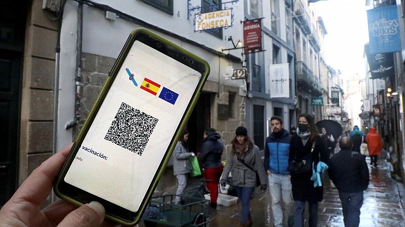 Las mañanas de RNE con Íñigo Alfonso - Hostelería pide más seguridad con el pasaporte COVID: "Es un mal menor" - Escuchar ahora 