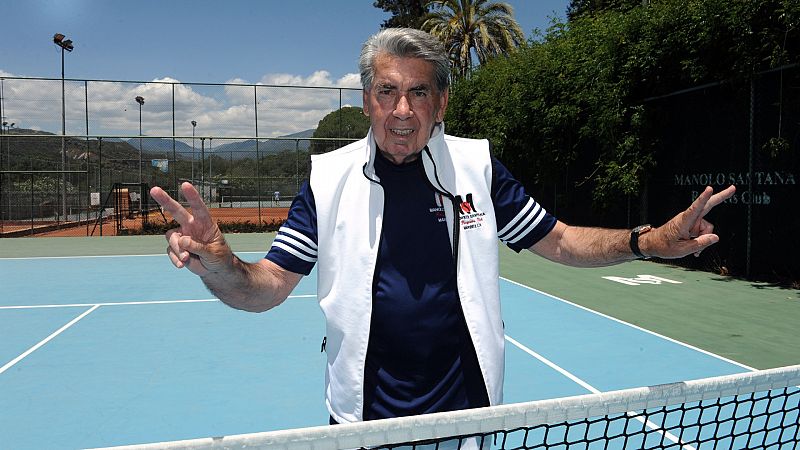 Boletines RNE - Fallece Manolo Santana, leyenda del tenis español - Escuchar ahora
