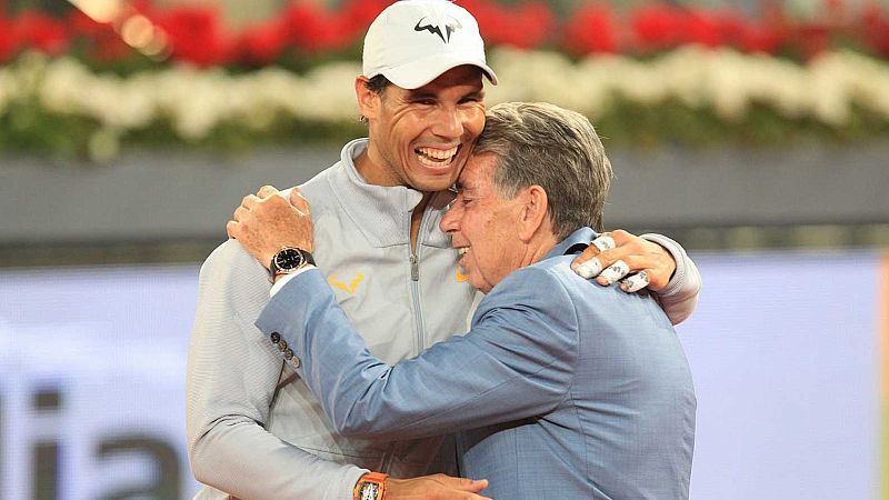 Tablero deportivo - Rafa Nadal: "Una persona de las necesarias en este mundo" - Escuchar ahora