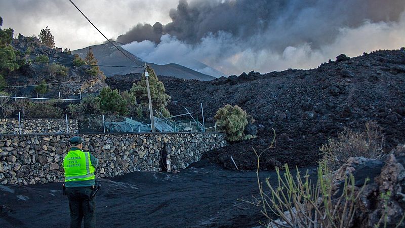 24 horas Fin de Semana - 85 das de erupcin en La Palma, la ms longeva desde que hay registros - Escuchar ahora