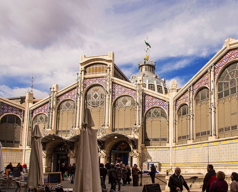 Las estrellas Michelin llegan al Mercado central - 13/12/21 - Escuchar ahora