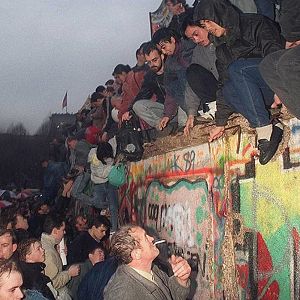 Documentos RNE - Documentos RNE - 20 años de la caída del Muro de Berlín - 07/11/09