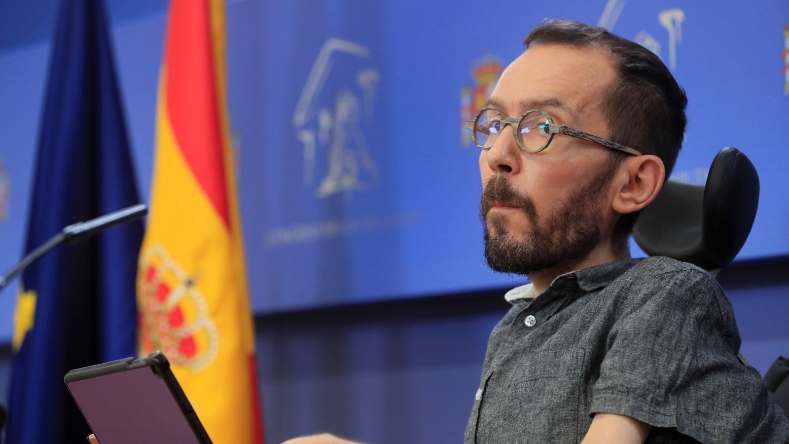 Parlamento - Echenique: "Nos gusta que Díaz hable de transversalidad y siempre hemos aspirado a llegar más allá de la base clásica de la izquierda" - Escuchar ahora
