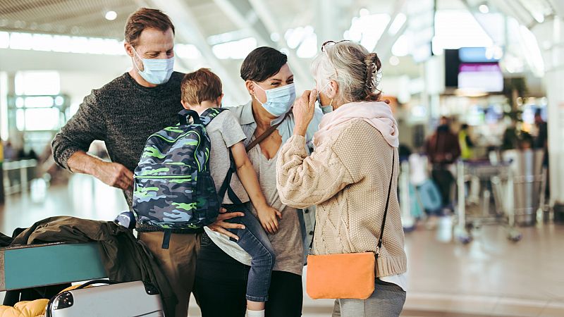 Las mañanas de RNE con Íñigo Alfonso - Otra Navidad lejos de casa por culpa del coronavirus - Escuchar ahora 