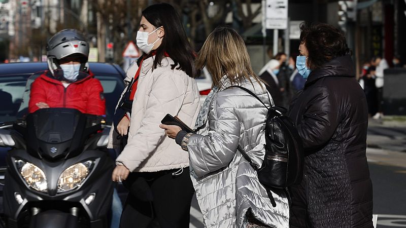 Las mañanas de RNE con Íñigo Alfonso - Doctor Domingo, hospital Sant Pau: "Es inevitable tomar nuevas medidas" - Escuchar ahora 